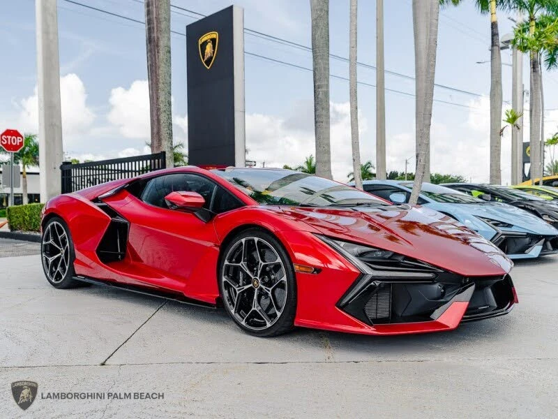2025 Lamborghini Revuelto - Image 8 of 31