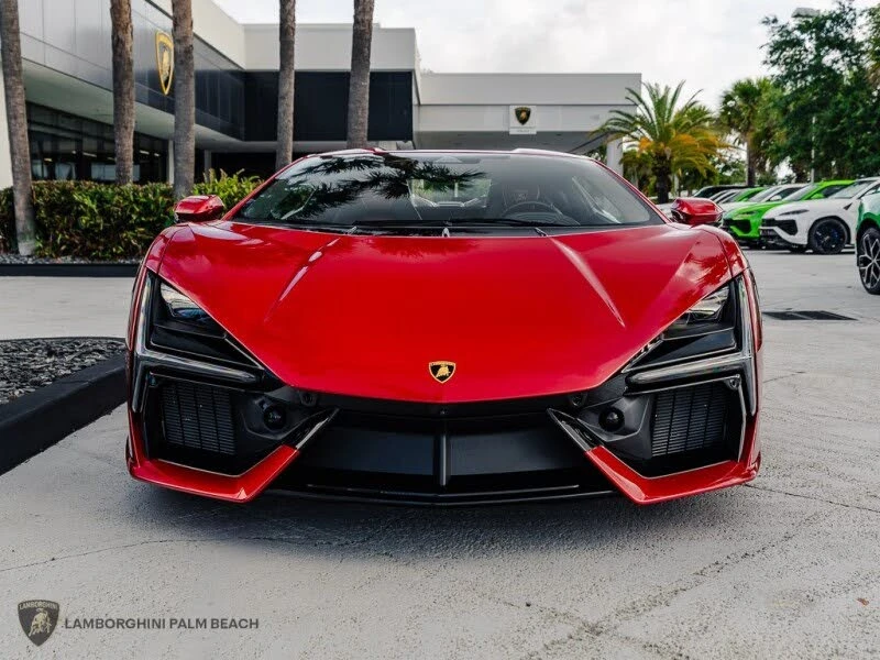 2025 Lamborghini Revuelto - Image 10 of 31