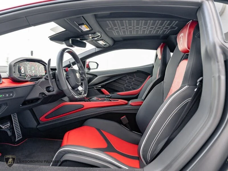 2025 Lamborghini Revuelto - Image 20 of 31
