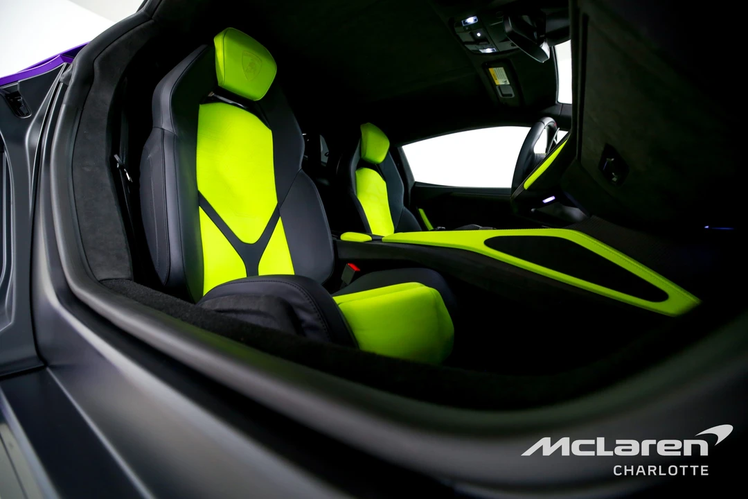 2025 Lamborghini Revuelto - Image 19 of 31