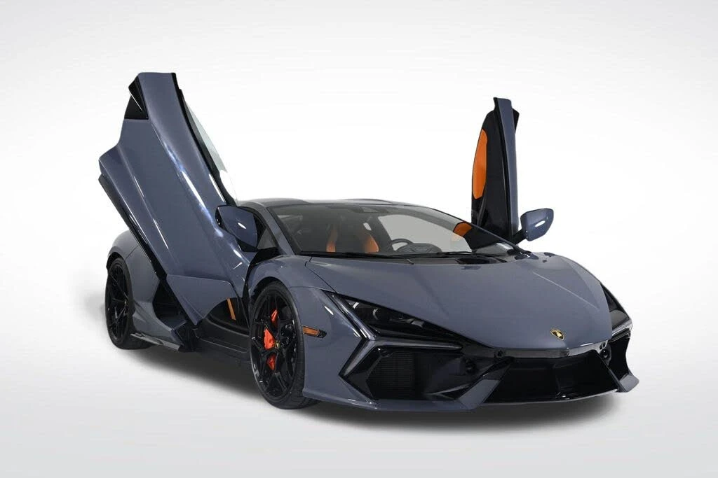 2025 Lamborghini Revuelto - Image 27 of 31