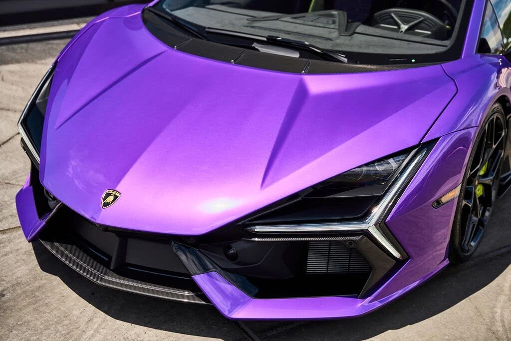 2025 Lamborghini Revuelto - Image 7 of 31