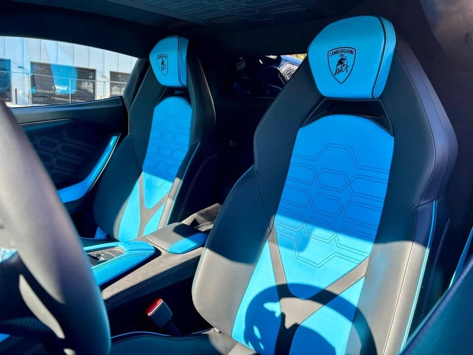 2025 Lamborghini Revuelto - Image 20 of 29
