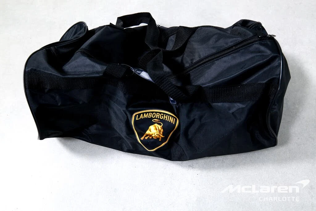 2025 Lamborghini Revuelto - Image 24 of 31