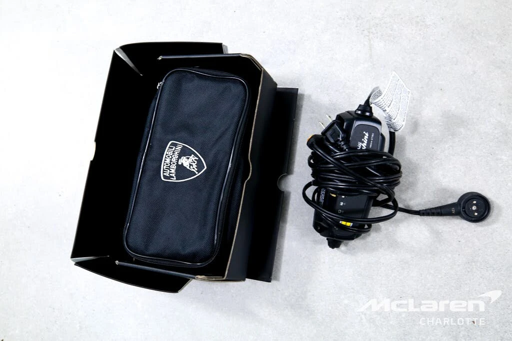 2025 Lamborghini Revuelto - Image 23 of 31
