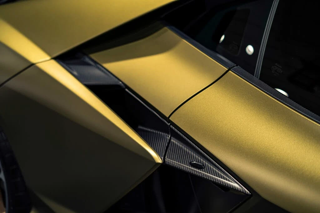 2025 Lamborghini Revuelto - Image 27 of 31