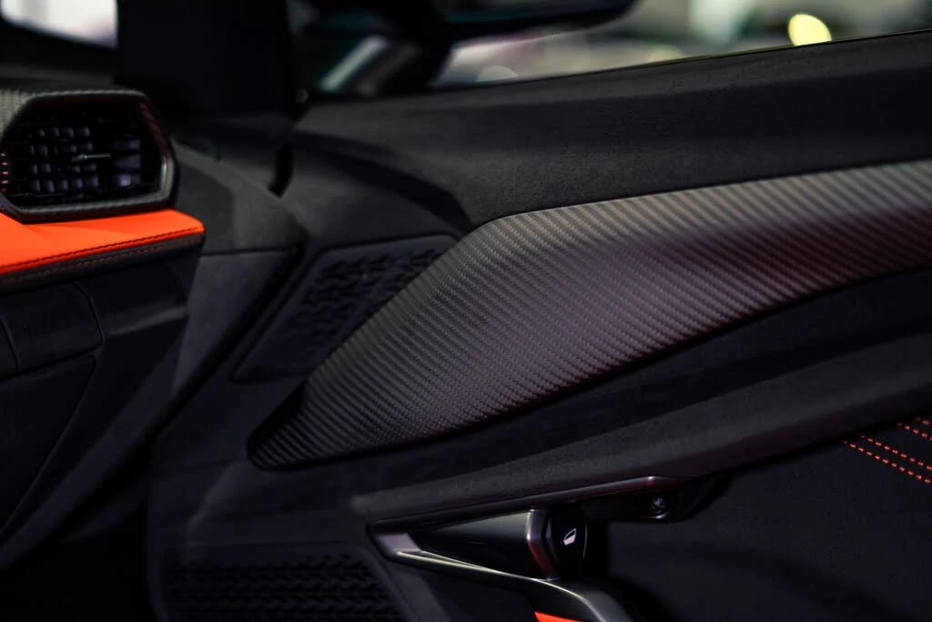 2025 Lamborghini Revuelto - Image 28 of 31