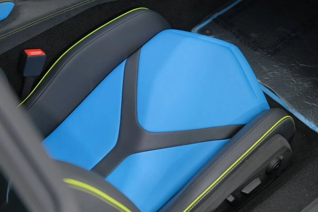 2025 Lamborghini Revuelto - Image 27 of 31