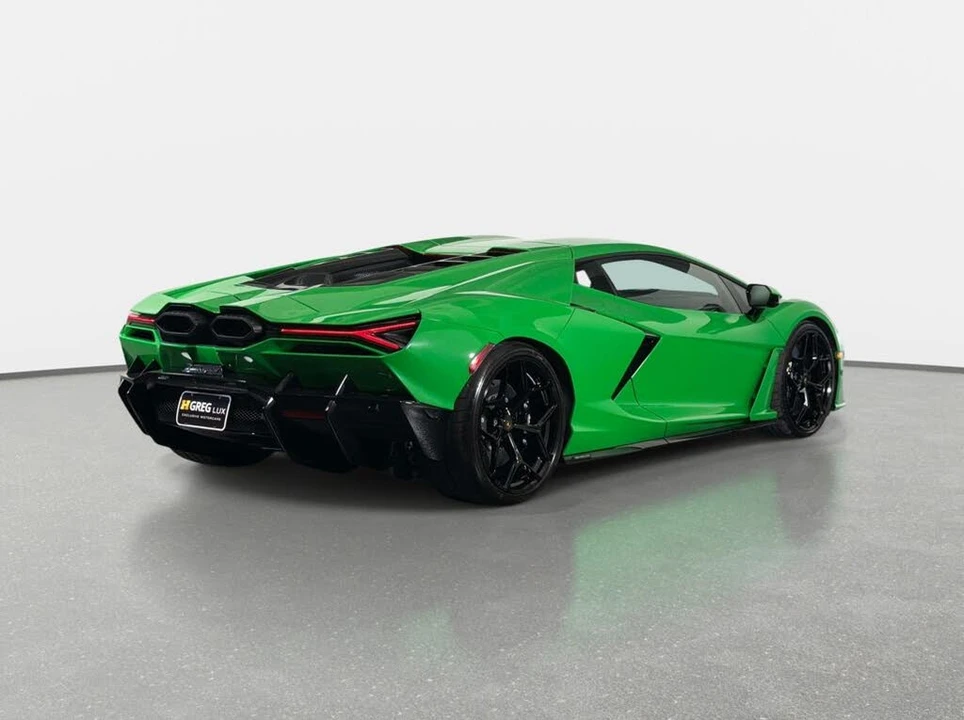 2025 Lamborghini Revuelto - Image 6 of 31
