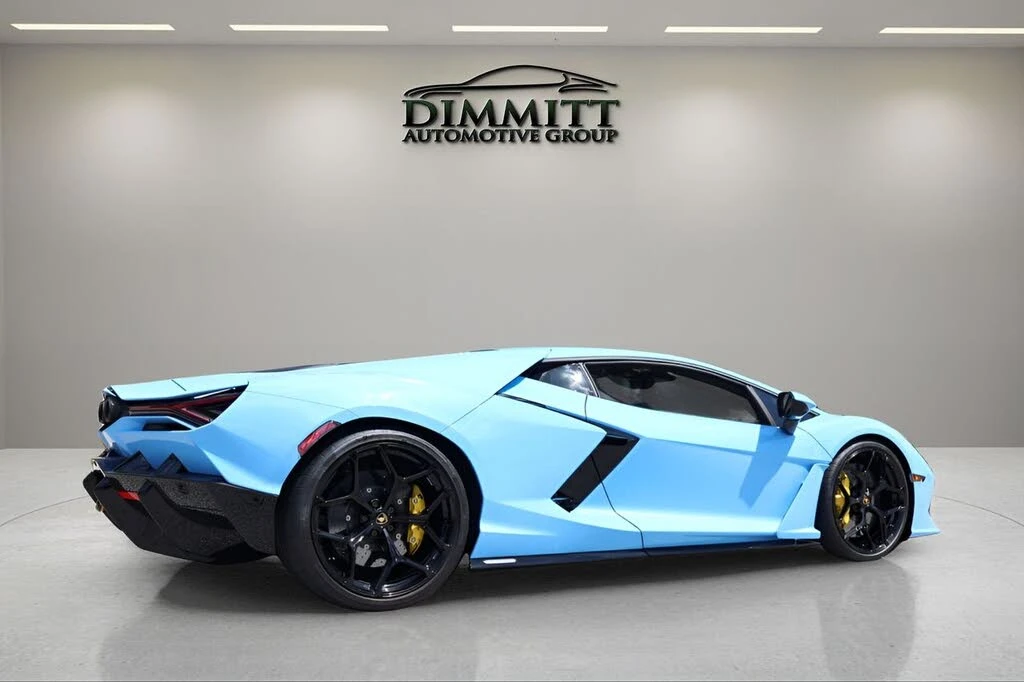 2025 Lamborghini Revuelto - Image 5 of 31