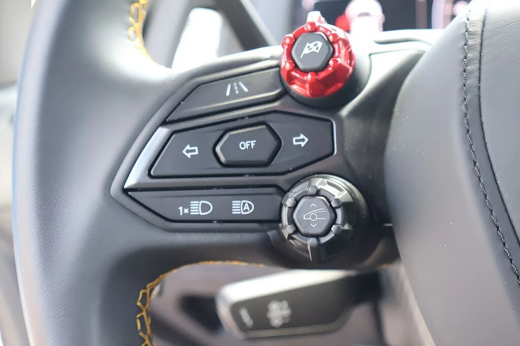 2025 Lamborghini Revuelto - Image 22 of 31