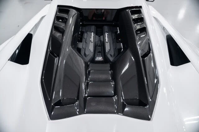 2025 Lamborghini Revuelto - Image 27 of 31