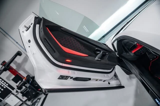 2025 Lamborghini Revuelto - Image 31 of 31