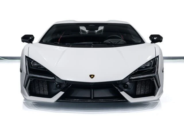 2025 Lamborghini Revuelto - Image 3 of 31