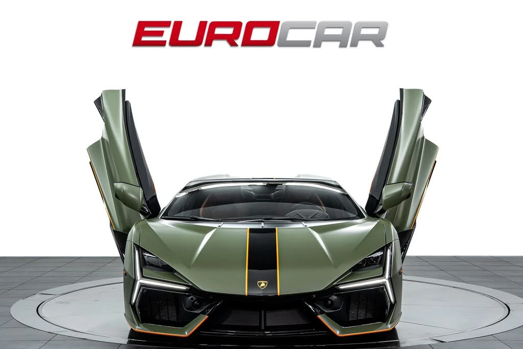 2025 Lamborghini Revuelto - Image 9 of 31