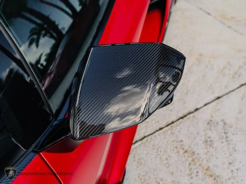 2025 Lamborghini Revuelto - Image 11 of 31