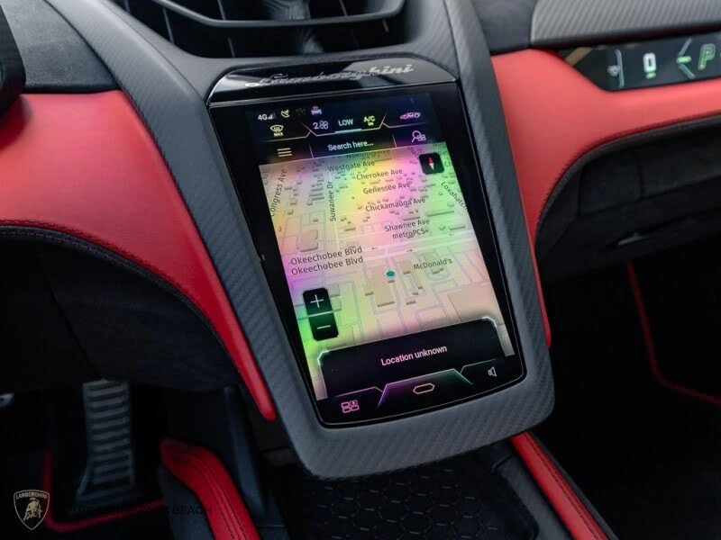 2025 Lamborghini Revuelto - Image 20 of 31