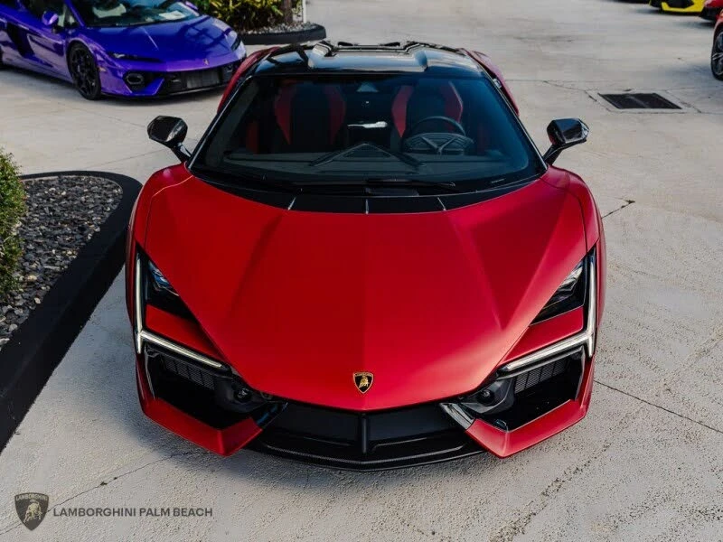 2025 Lamborghini Revuelto - Image 9 of 31