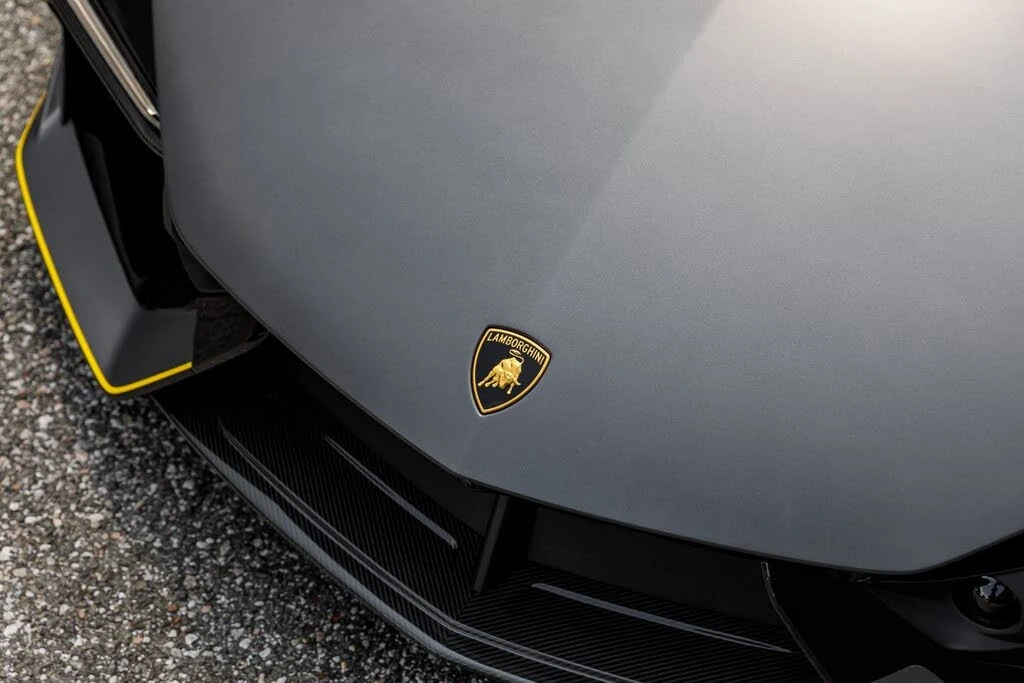 2025 Lamborghini Revuelto - Image 4 of 31