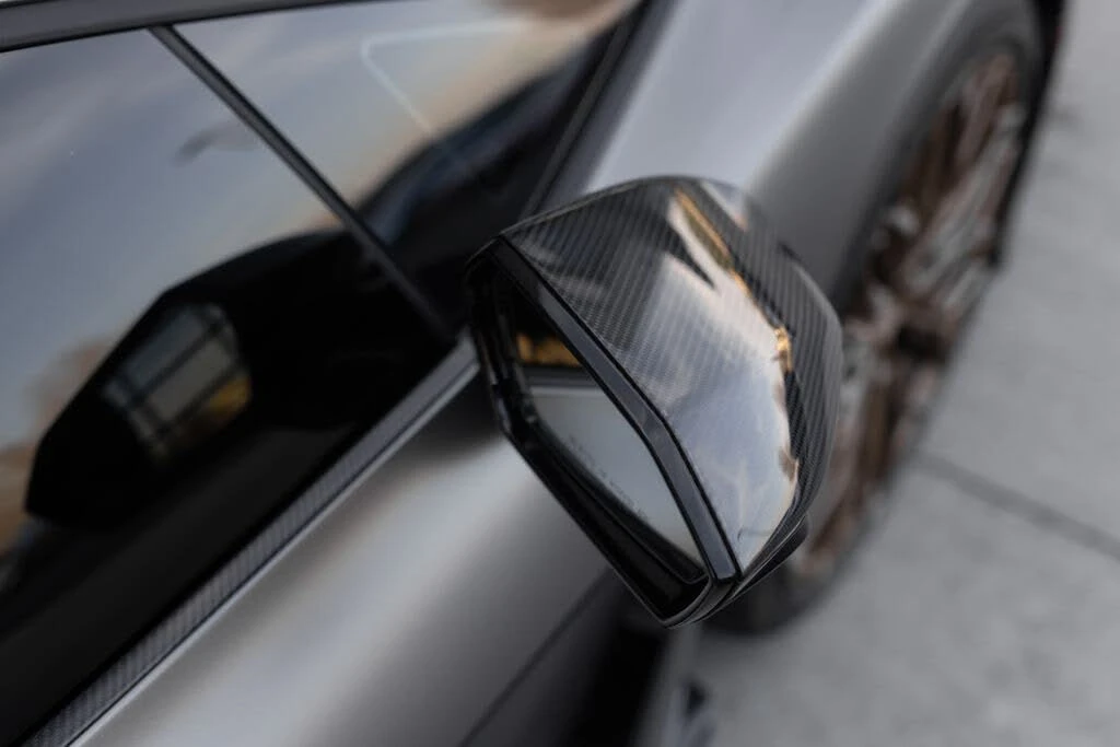 2025 Lamborghini Revuelto - Image 22 of 31