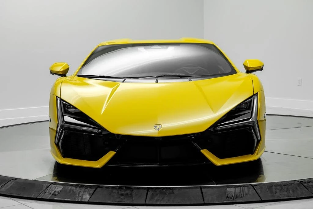 2025 Lamborghini Revuelto - Image 2 of 31