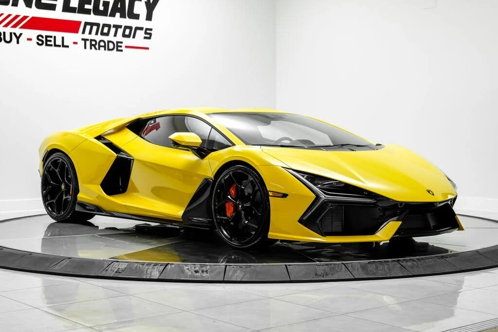 2025 Lamborghini Revuelto - Image 3 of 31