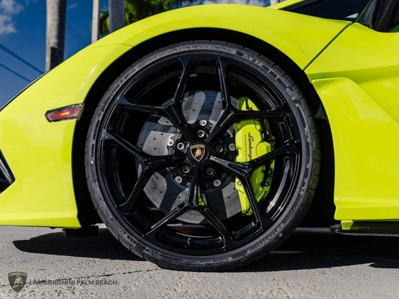2025 Lamborghini Revuelto - Image 26 of 26