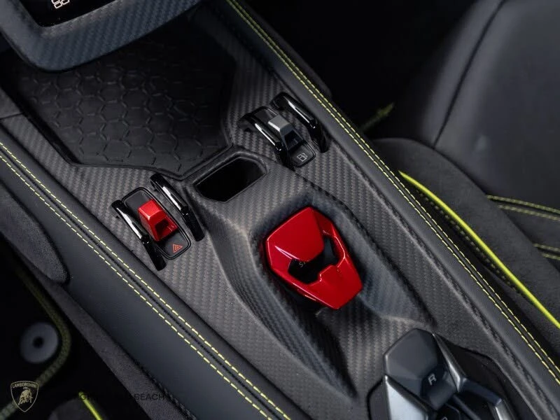2025 Lamborghini Revuelto - Image 14 of 26