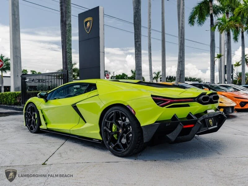 2025 Lamborghini Revuelto - Image 3 of 31