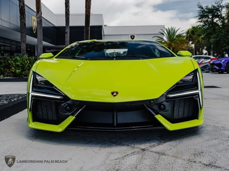 2025 Lamborghini Revuelto - Image 5 of 31