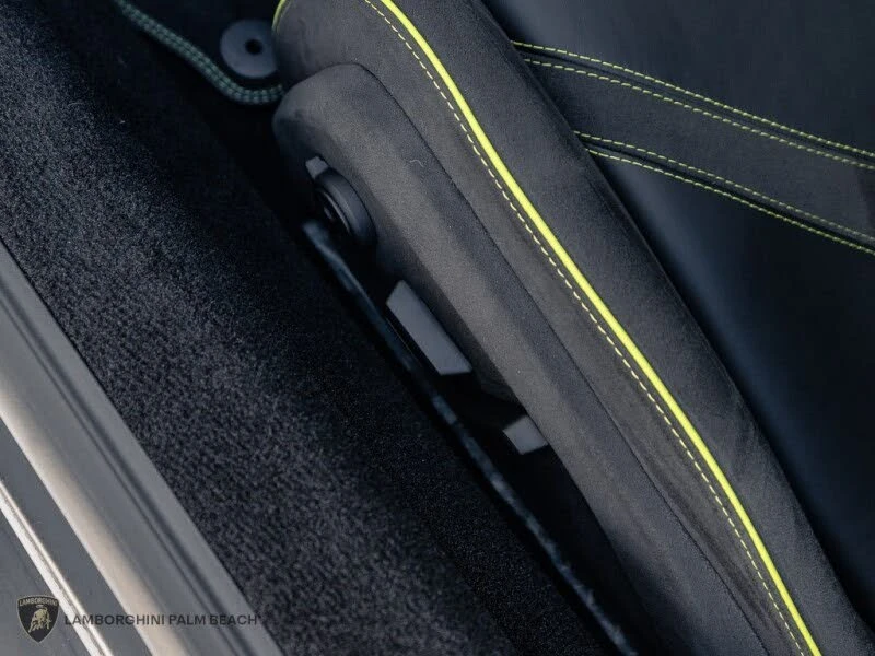2025 Lamborghini Revuelto - Image 23 of 26