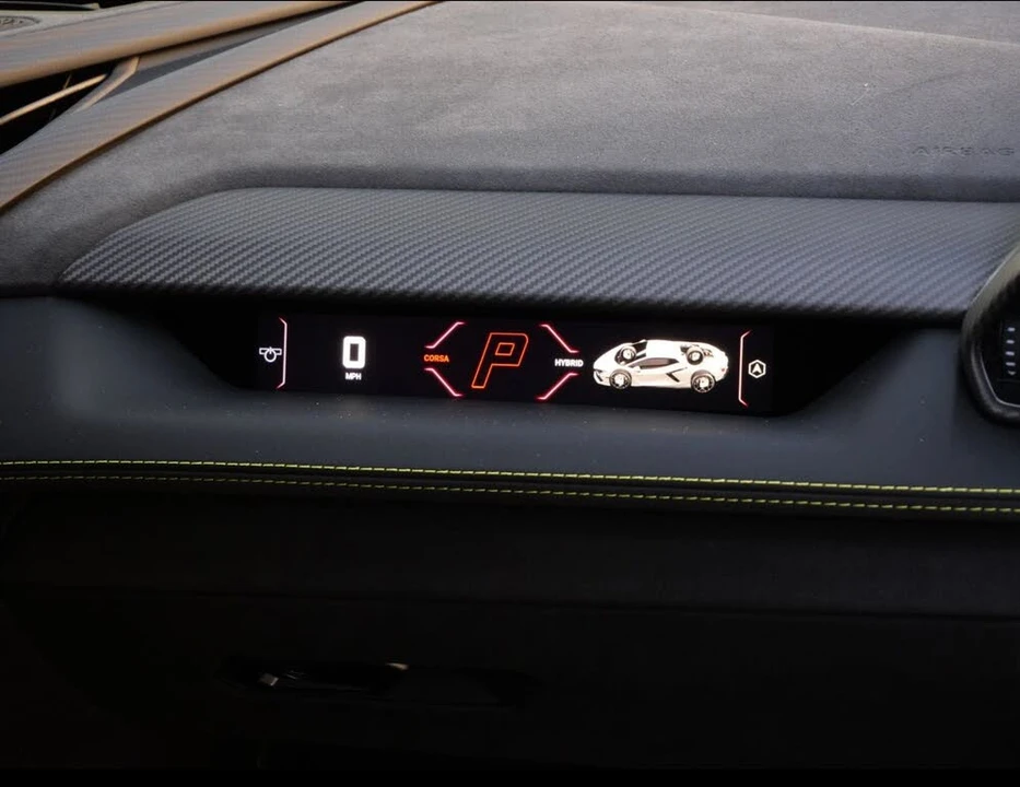2025 Lamborghini Revuelto - Image 31 of 31