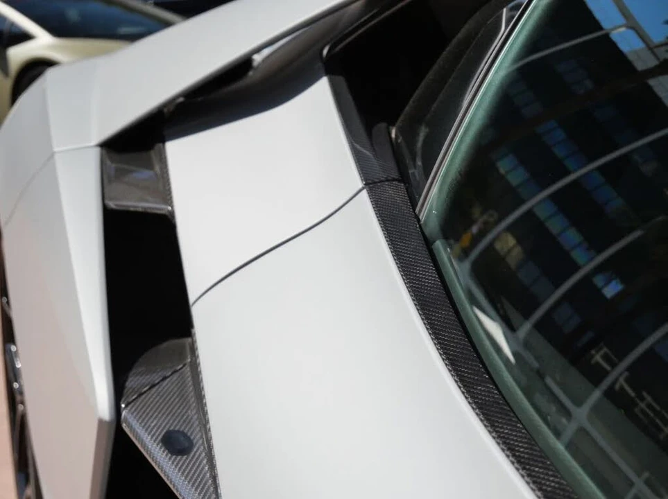 2025 Lamborghini Revuelto - Image 19 of 31