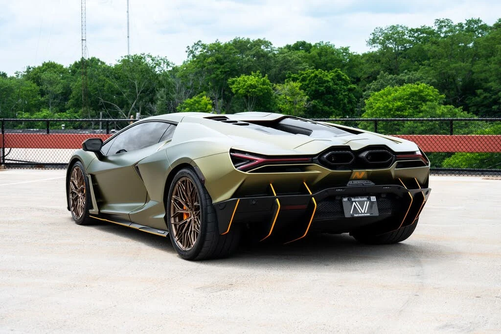 2025 Lamborghini Revuelto - Image 5 of 30