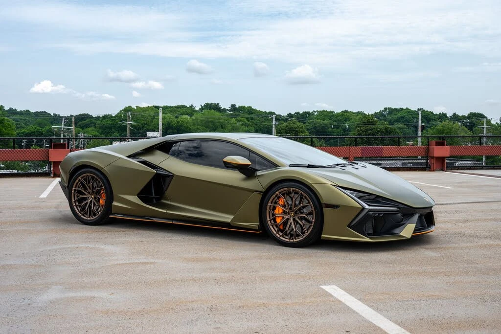 2025 Lamborghini Revuelto - Image 2 of 30