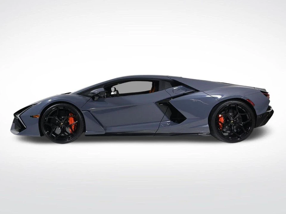2025 Lamborghini Revuelto - Image 2 of 31