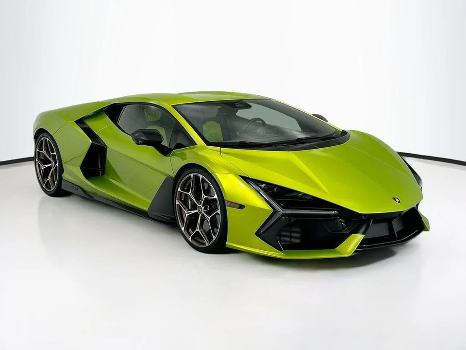 2025 Lamborghini Revuelto - Image 3 of 30
