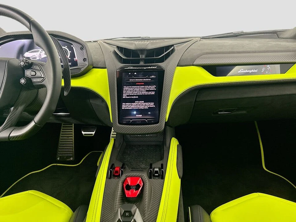 2025 Lamborghini Revuelto - Image 13 of 30