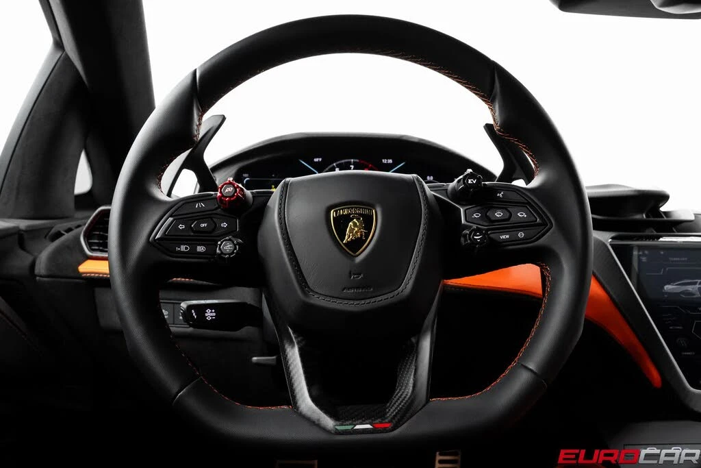 2025 Lamborghini Revuelto - Image 30 of 31