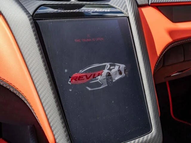 2025 Lamborghini Revuelto - Image 19 of 31