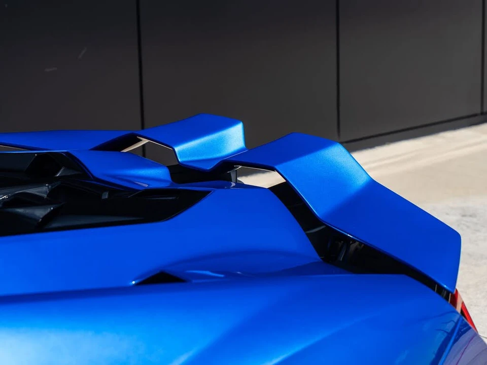 2025 Lamborghini Revuelto - Image 19 of 31