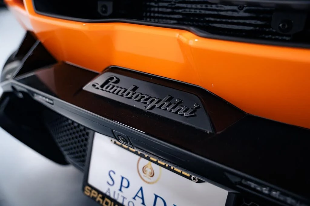 2025 Lamborghini Revuelto - Image 29 of 31