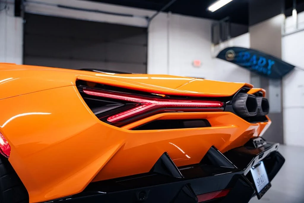 2025 Lamborghini Revuelto - Image 24 of 31