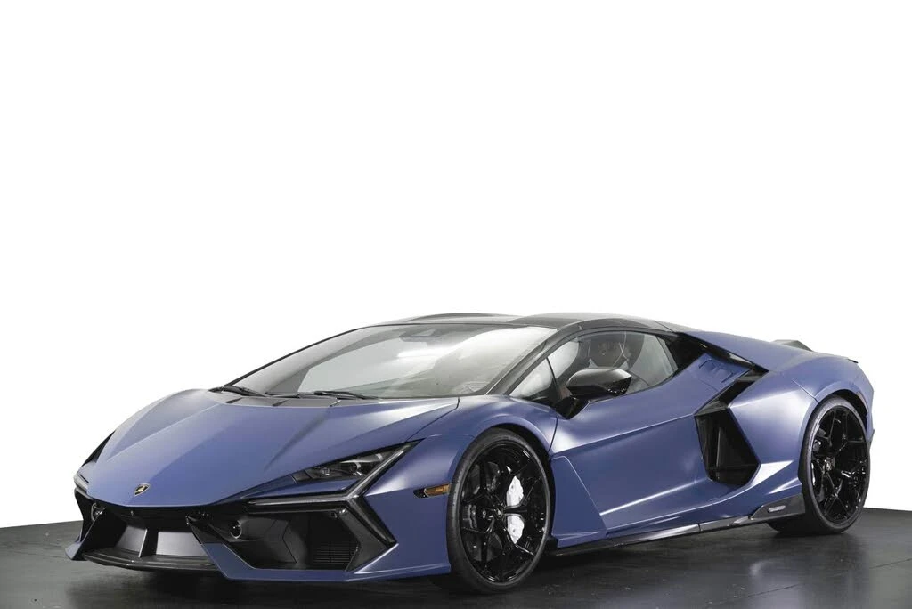2025 Lamborghini Revuelto - Image 23 of 28
