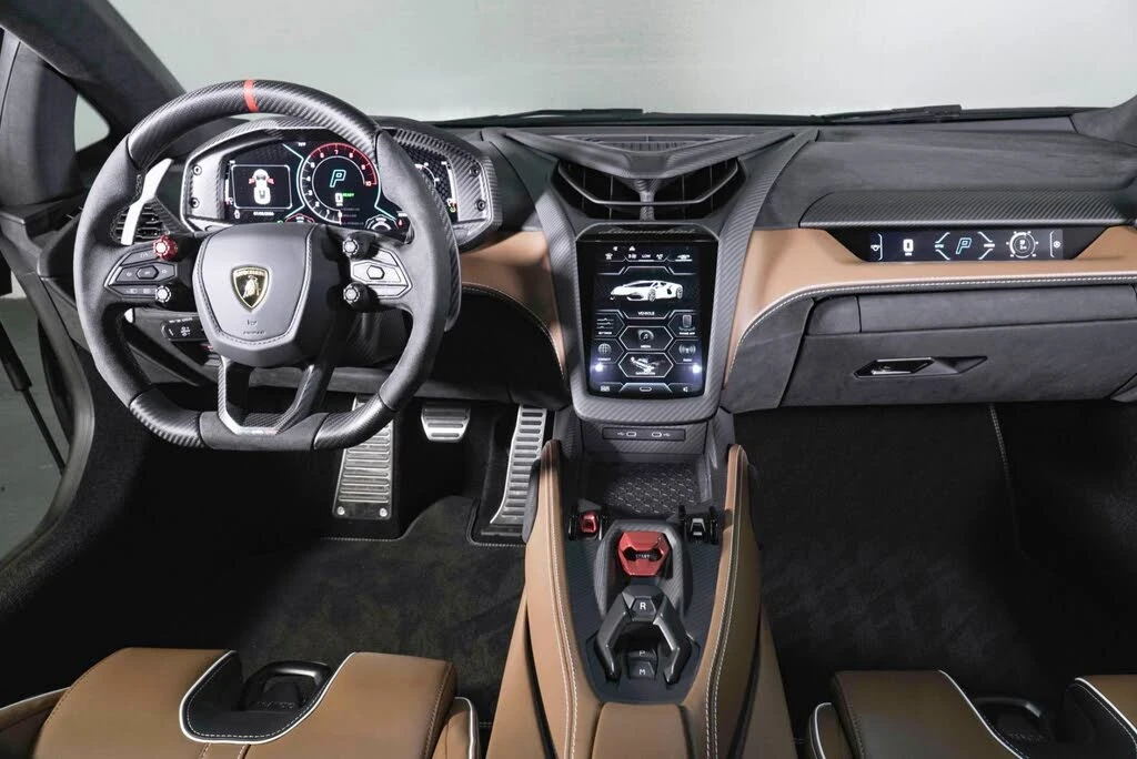 2025 Lamborghini Revuelto - Image 9 of 28