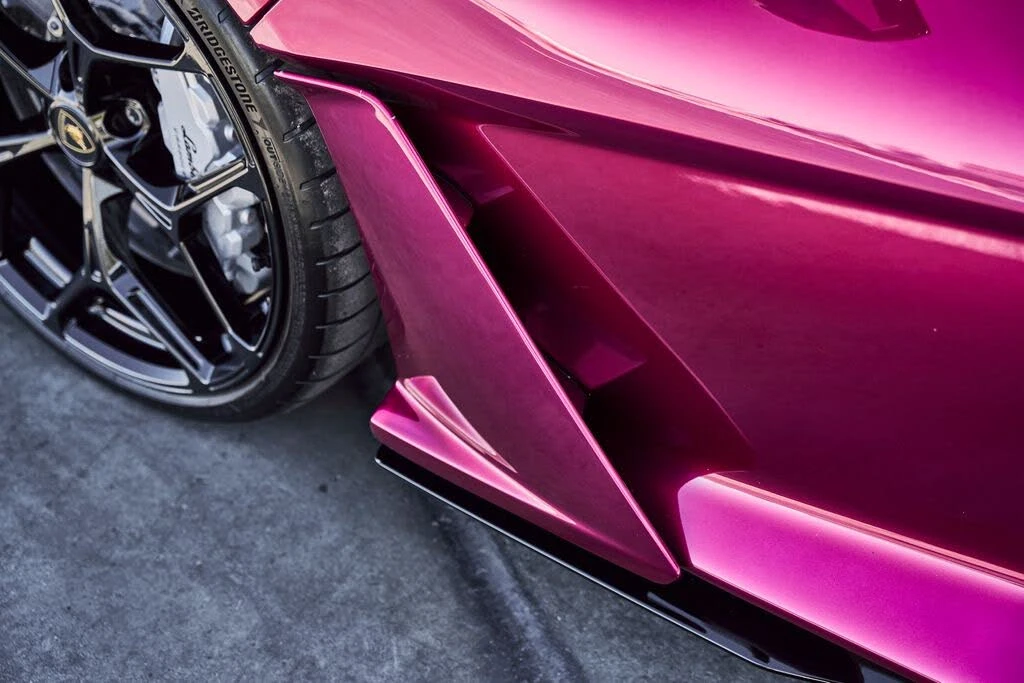 2025 Lamborghini Revuelto - Image 8 of 31