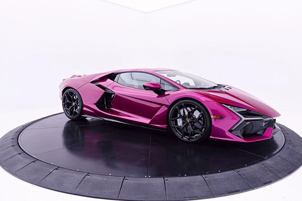 2025 Lamborghini Revuelto - Image 18 of 31