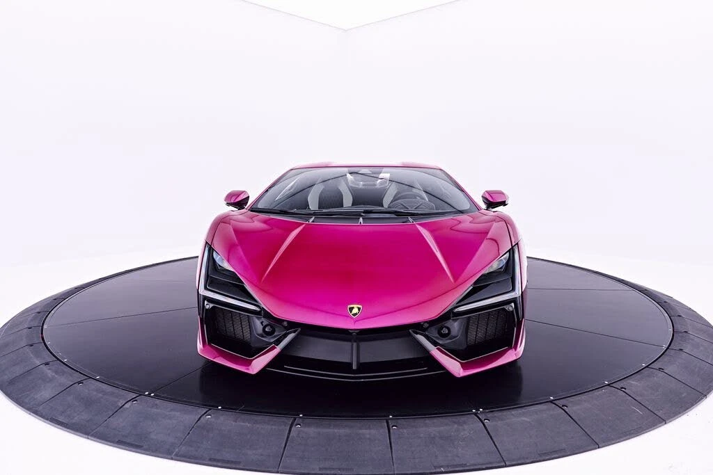 2025 Lamborghini Revuelto - Image 19 of 31