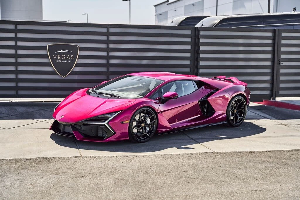 2025 Lamborghini Revuelto - Image 5 of 31