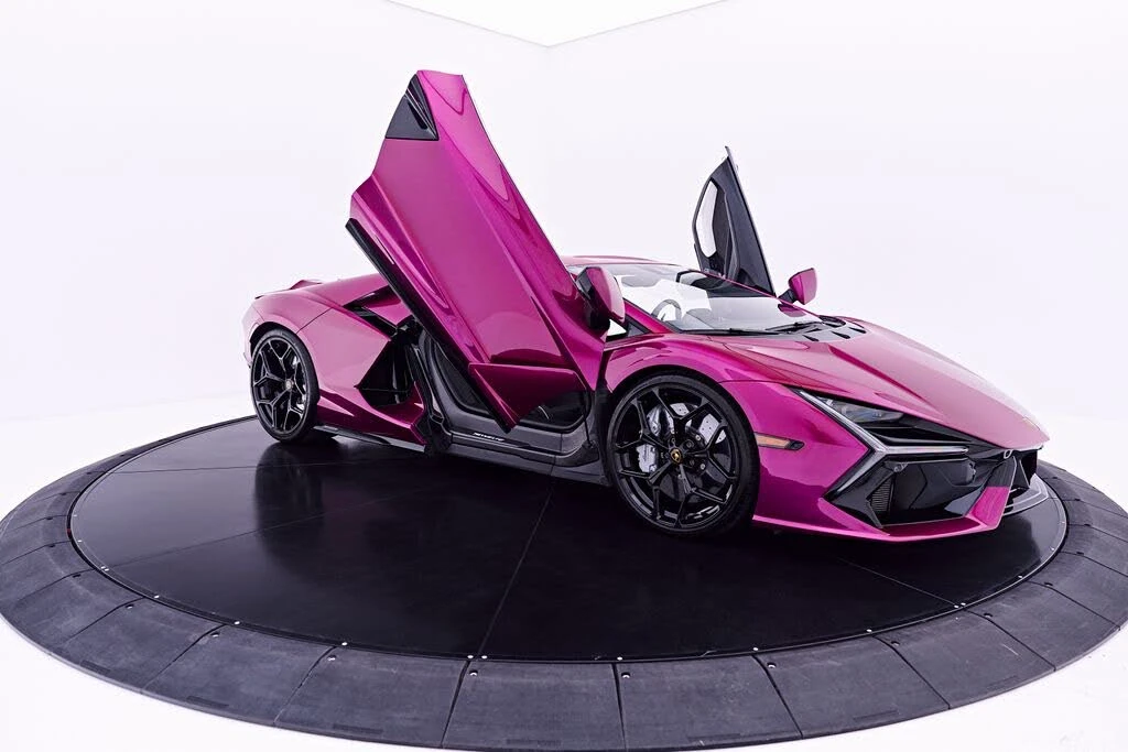 2025 Lamborghini Revuelto - Image 26 of 31